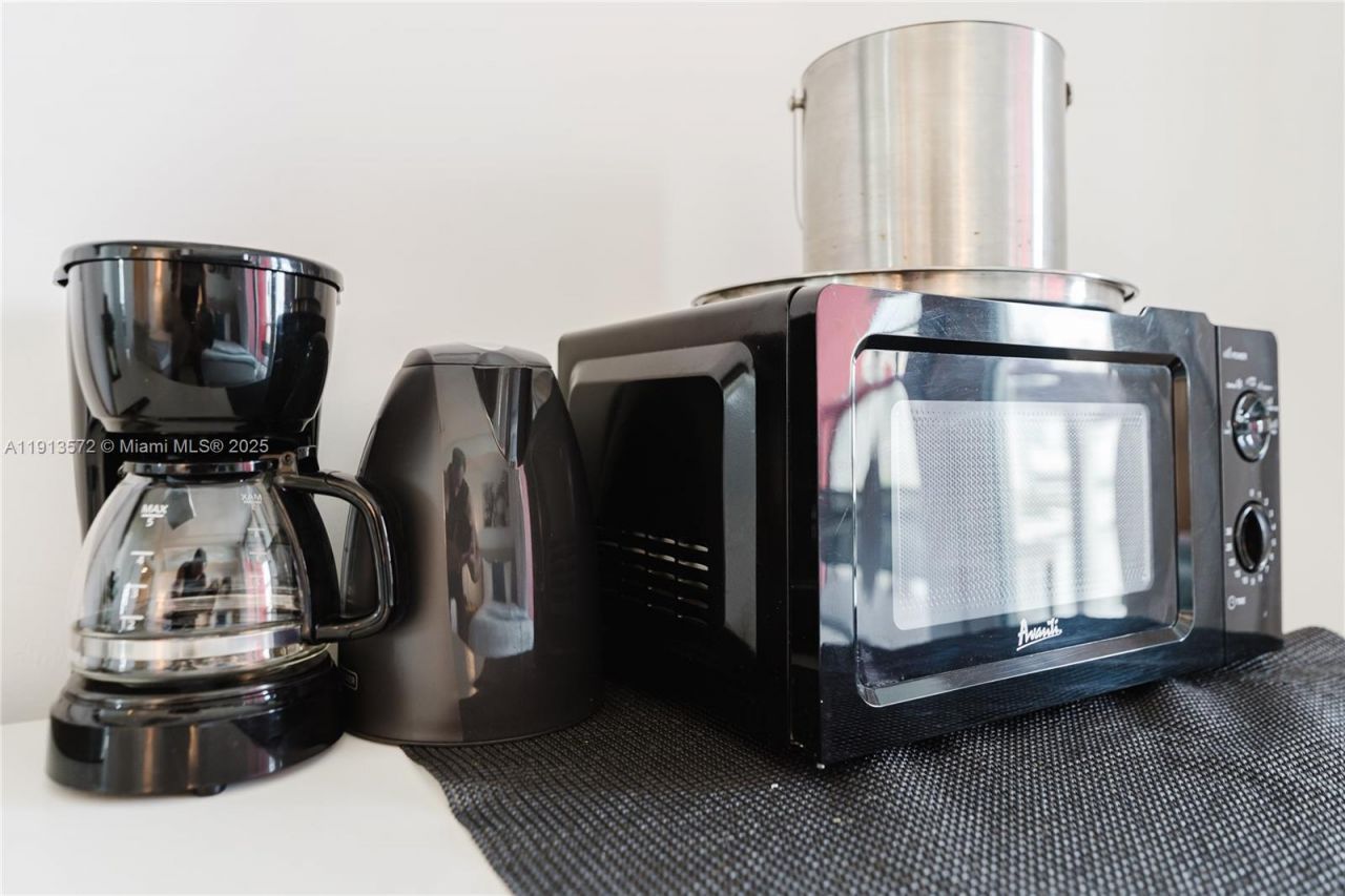 2602 E Hallandale Beach Blvd, Unit R1206, Hallandale Beach, FL 33009 Photo