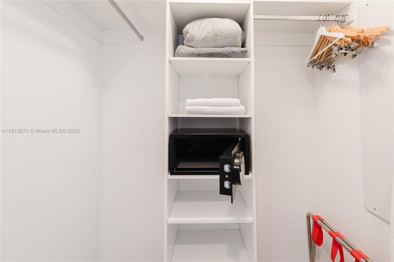 2602 E Hallandale Beach Blvd, Unit R1206, Hallandale Beach, FL 33009 Photo