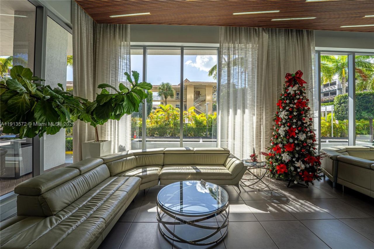 2602 E Hallandale Beach Blvd, Unit R1206, Hallandale Beach, FL 33009 Photo