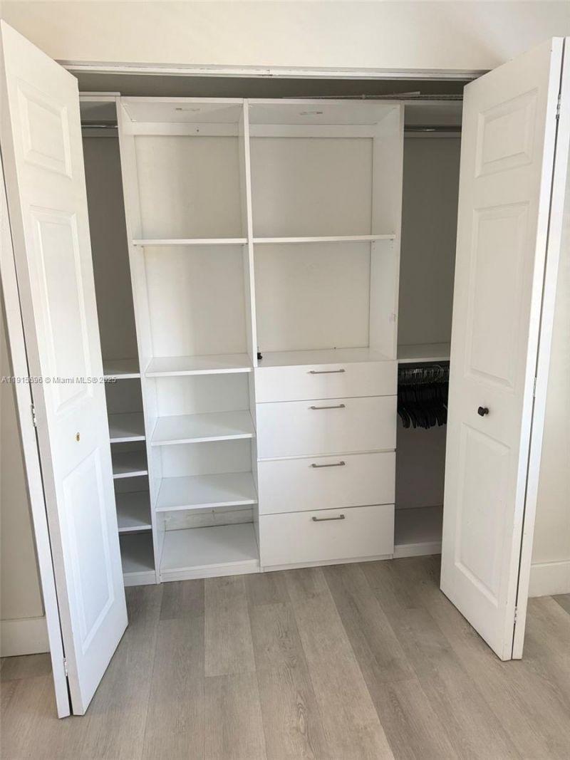 3375 W 76th St, Unit 211, Hialeah, FL 33018 Photo