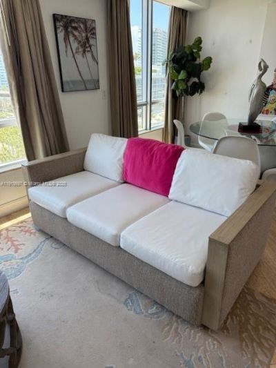 101 Ocean Dr, Unit 906, Miami Beach, FL 33139 Photo