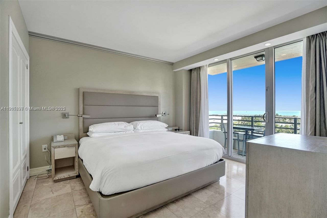 101 Ocean Dr, Unit 906, Miami Beach, FL 33139 Photo