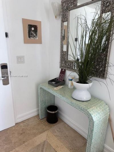 101 Ocean Dr, Unit 906, Miami Beach, FL 33139 Photo