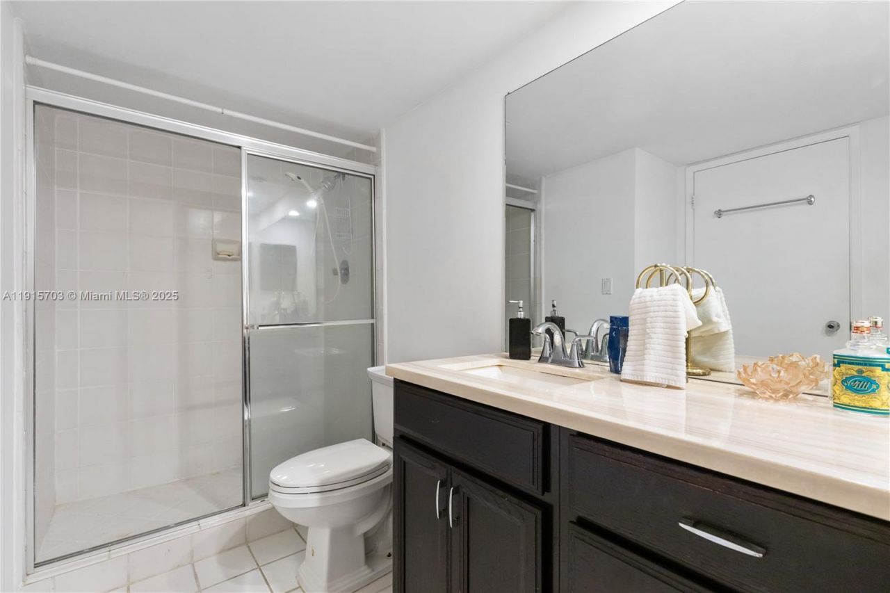 3300 NE 192nd St, Unit 1603, Aventura, FL 33180 Photo