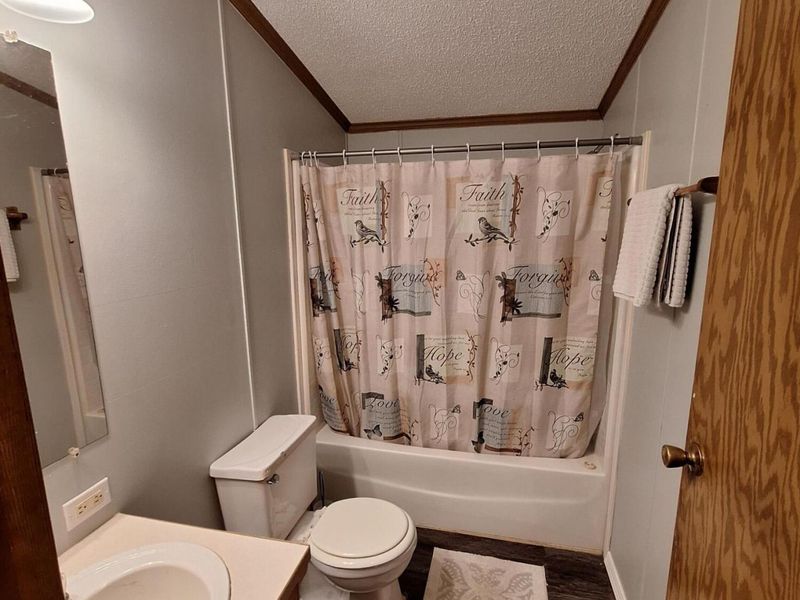 1100 Thornwood Drive SW, Unit 1018, Heath, OH 43056 Photo 5