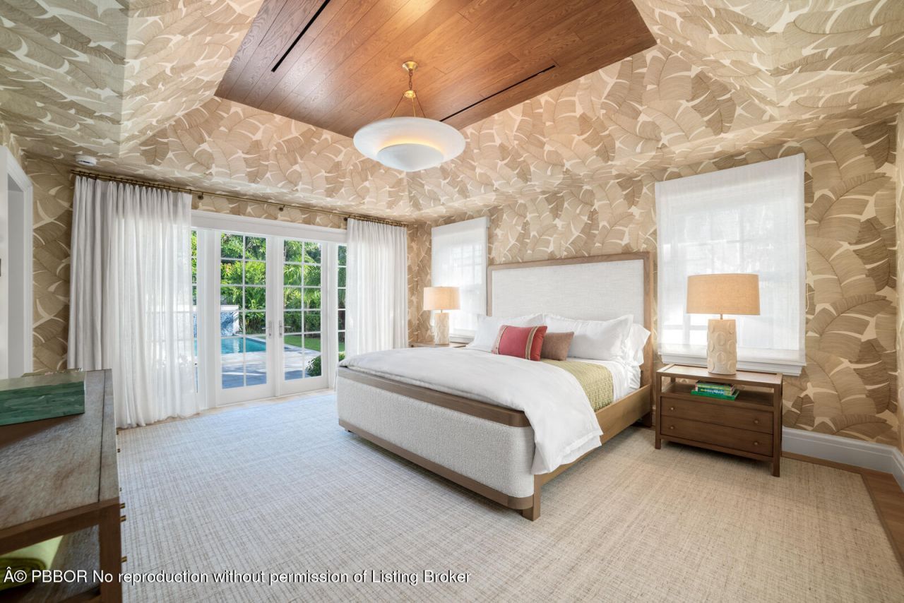 284 Monterey Road, Palm Beach, FL 33480 Photo