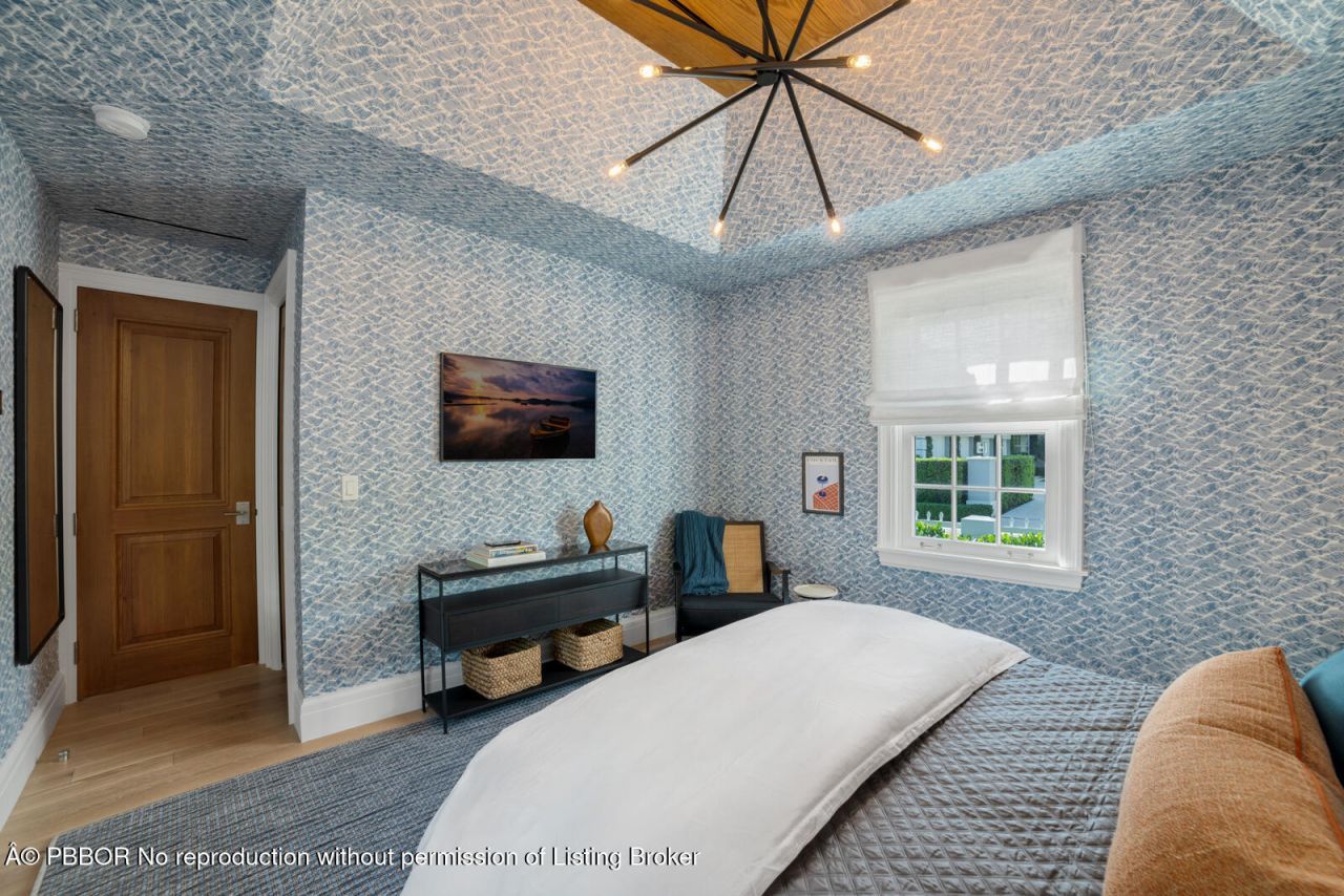 284 Monterey Road, Palm Beach, FL 33480 Photo