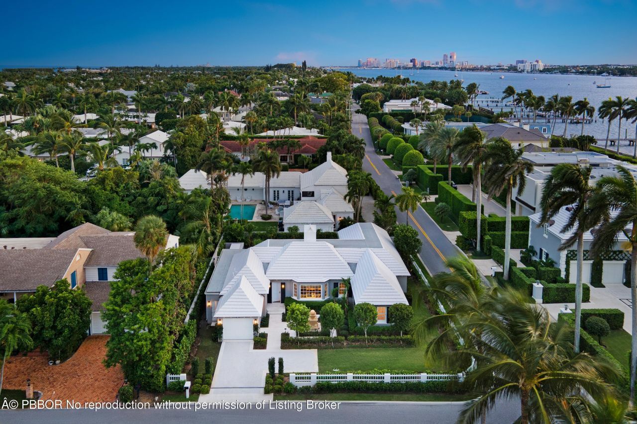 284 Monterey Road, Palm Beach, FL 33480 Photo