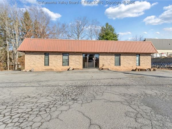 202 Nicholas Street, Rupert, WV 25984