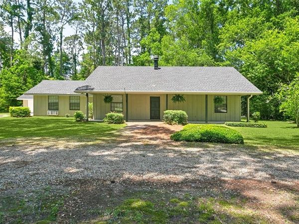 8 WILLOW Drive, Covington, LA 70433