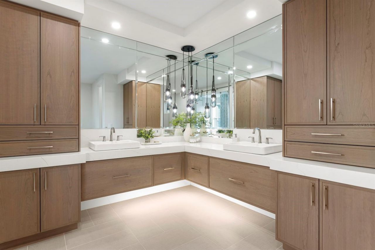 4624 W San Jose Street, Tampa, FL 33629 Photo