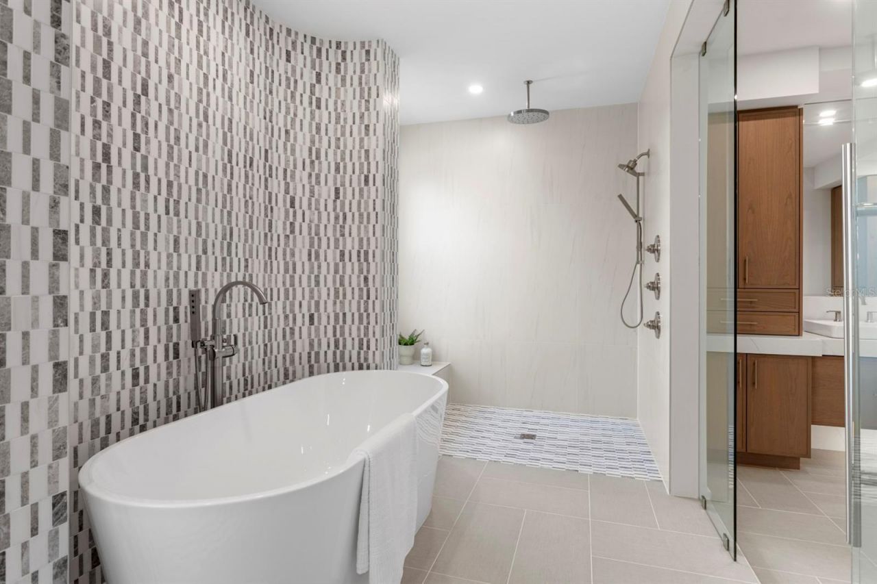 4624 W San Jose Street, Tampa, FL 33629 Photo