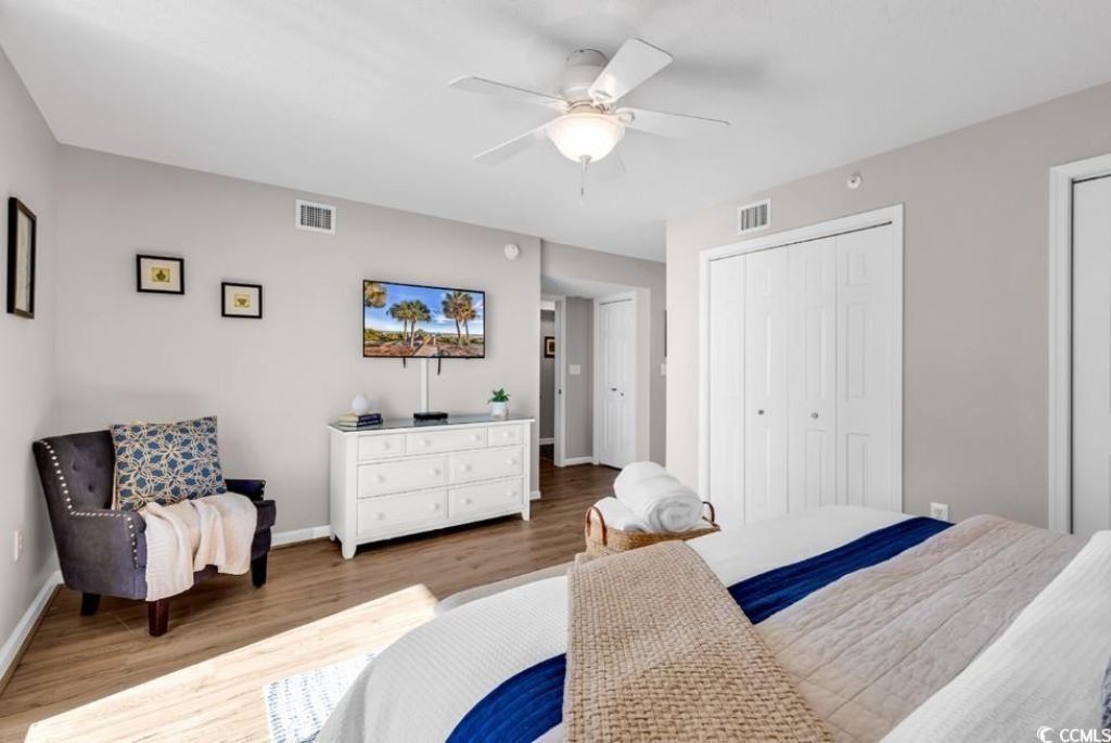 8560 Queensway Blvd. Photo 10