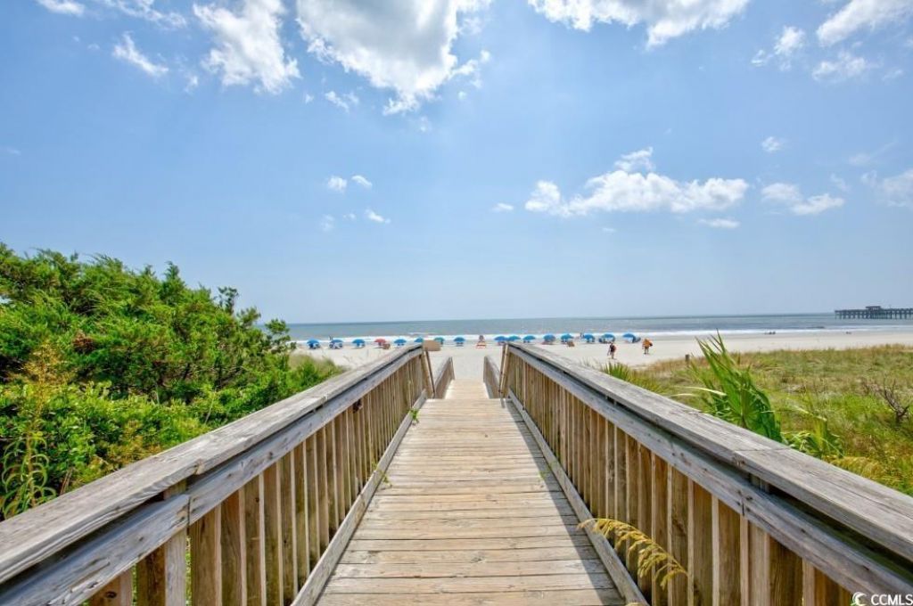 8560 Queensway Blvd. Photo 22