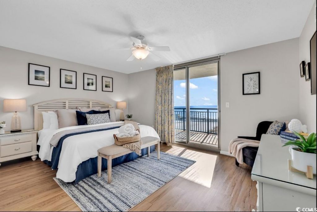 8560 Queensway Blvd. Photo 8