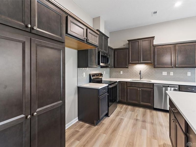 435 Pilot Point, Unit 1-303, Vandalia, OH 45377 Photo 4