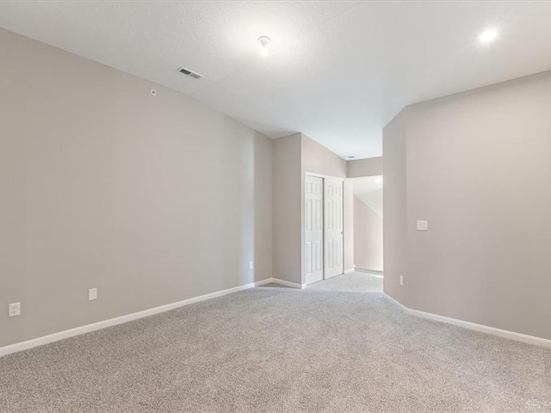 435 Pilot Point, Unit 1-303, Vandalia, OH 45377 Photo 9