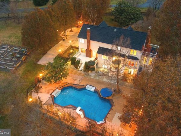 15700 TRAPSHIRE COURT, WATERFORD, VA 20197