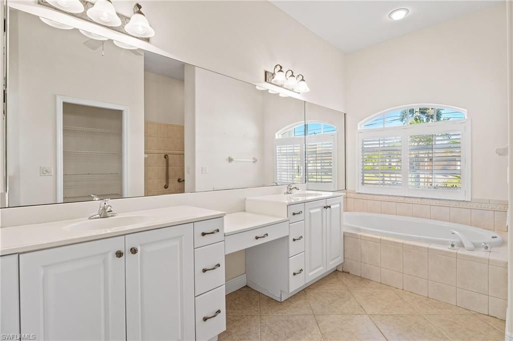 2822 SW 49th Ter, Cape Coral, FL 33914 Photo