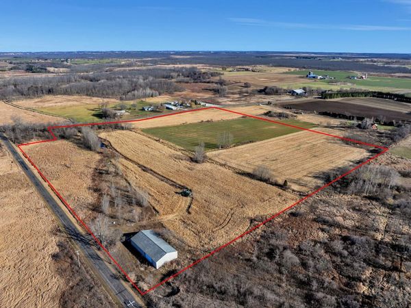 N7315 Division Rd, Greenbush, WI 53023