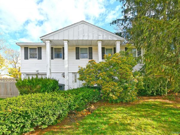 22 Suttonwood Drive, Commack, NY 11725