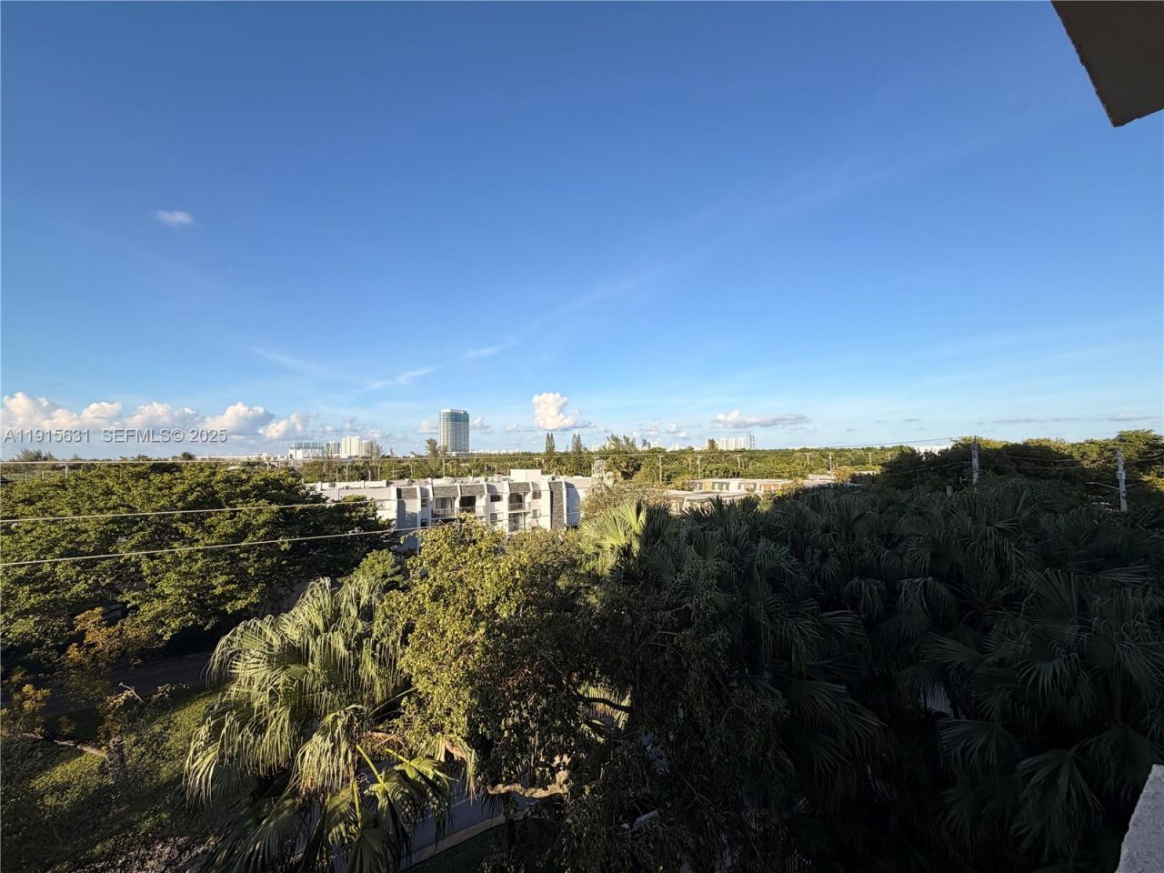 2350 NE 135th St, Unit 503, North Miami, FL 33181 Photo