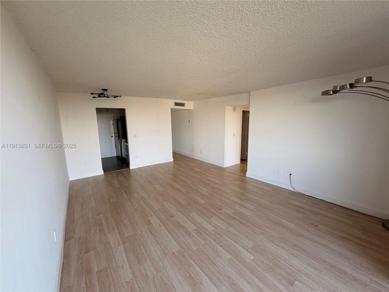 2350 NE 135th St, Unit 503, North Miami, FL 33181 Photo