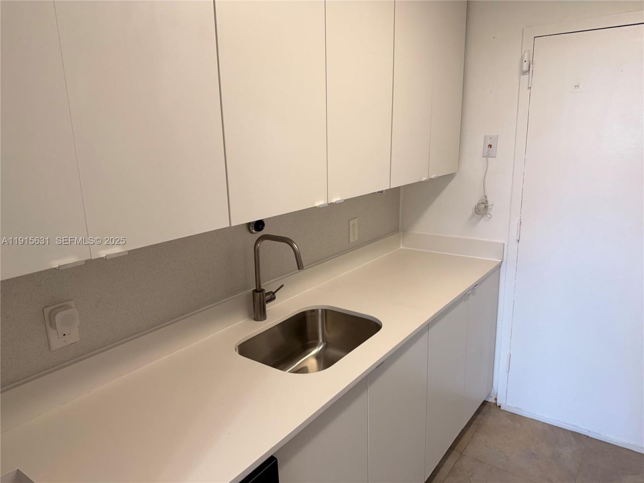 2350 NE 135th St, Unit 503, North Miami, FL 33181 Photo