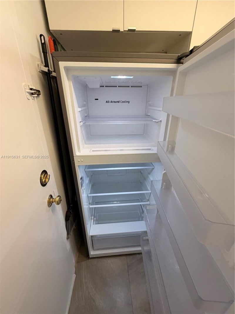 2350 NE 135th St, Unit 503, North Miami, FL 33181 Photo