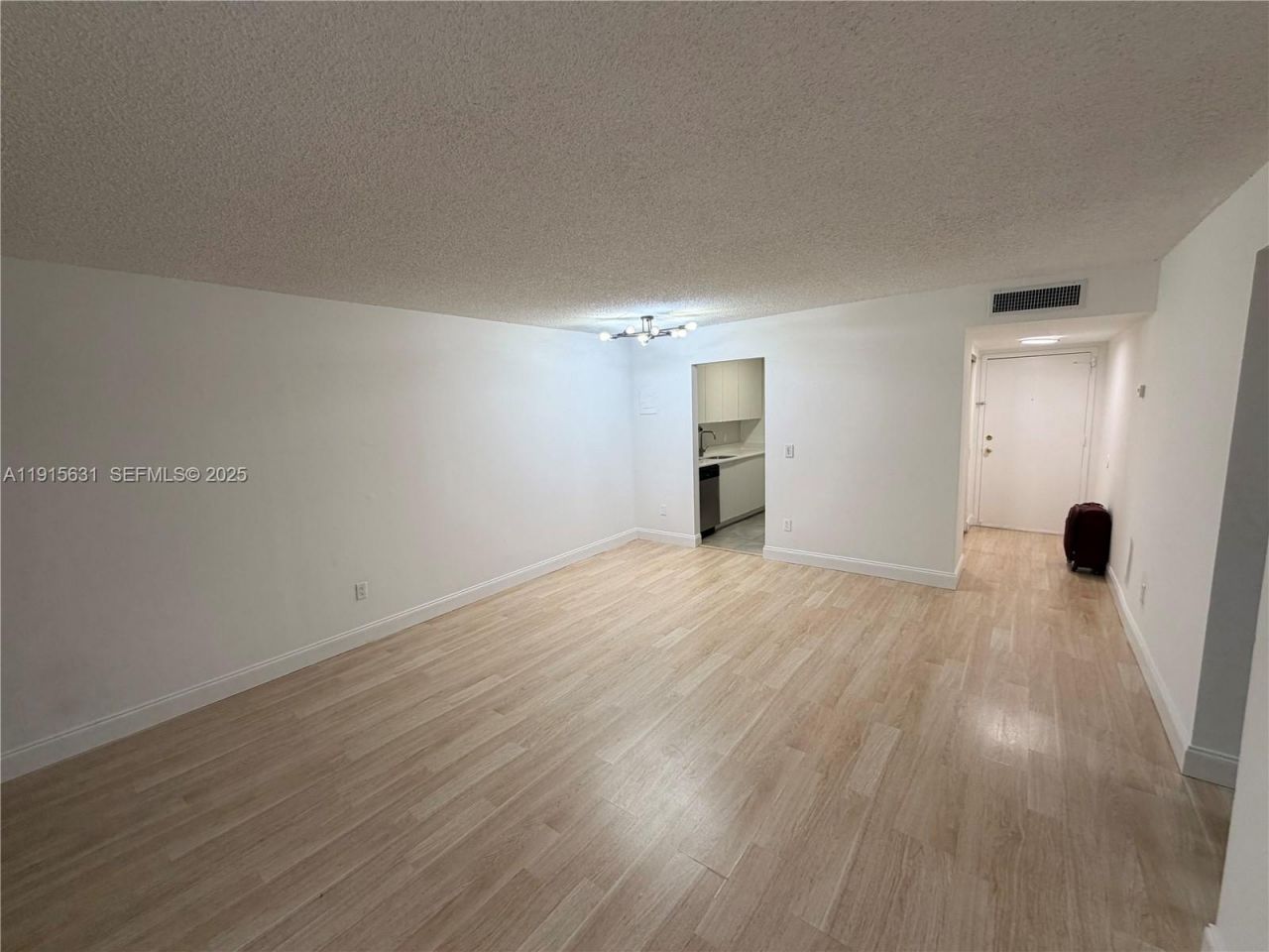 2350 NE 135th St, Unit 503, North Miami, FL 33181 Photo