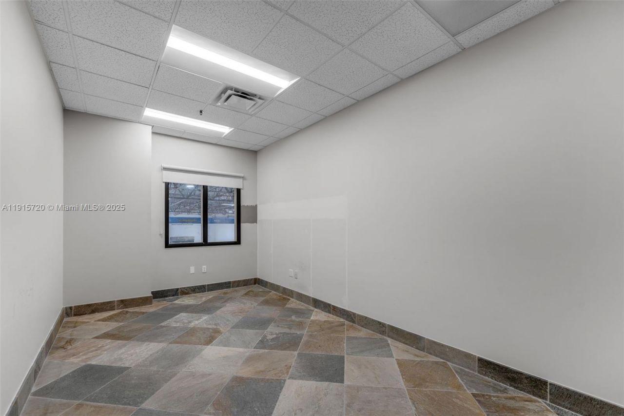 6850 Lyons Technology Cir, Coconut Creek, FL 33073 Photo