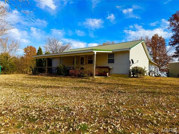 41372 Eisenhower Trl., Perry, MO 63462