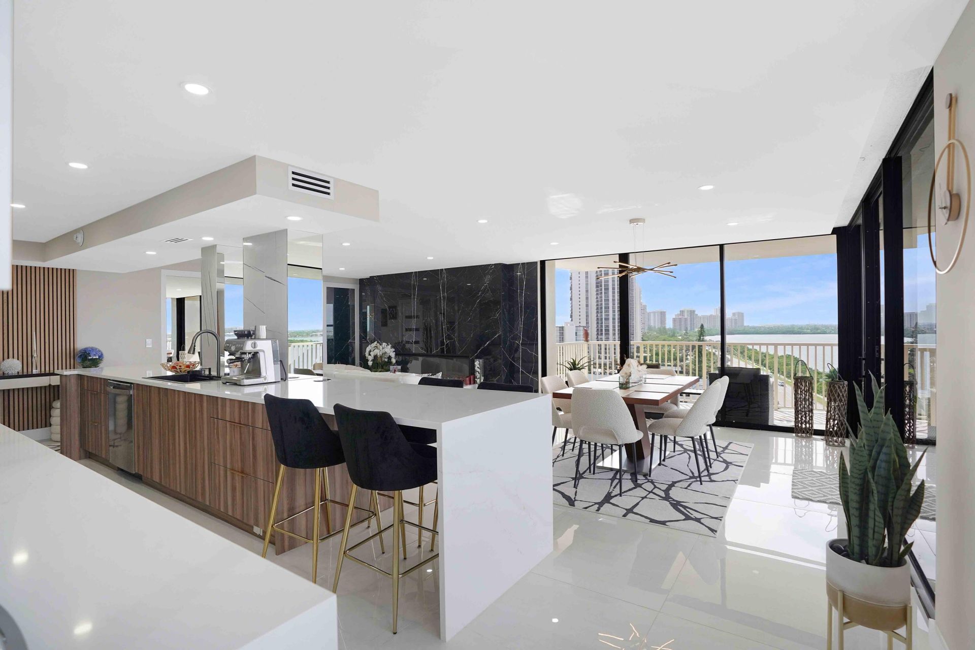 5480 N Ocean Drive, Unit Bphc, Singer Island, FL 33404 Photo