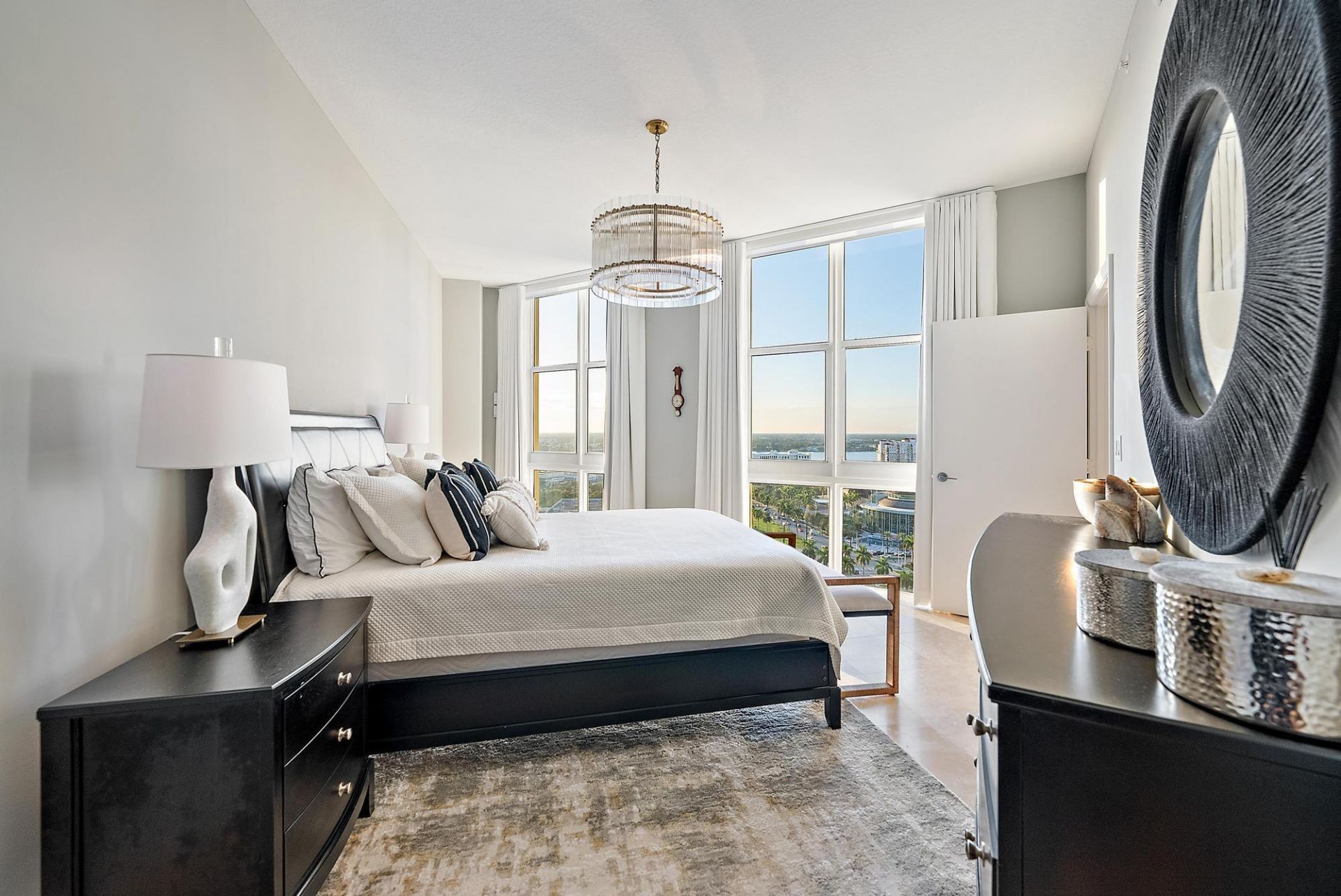 550 Okeechobee Boulevard, Unit Uph-11, West Palm Beach, FL 33401 Photo