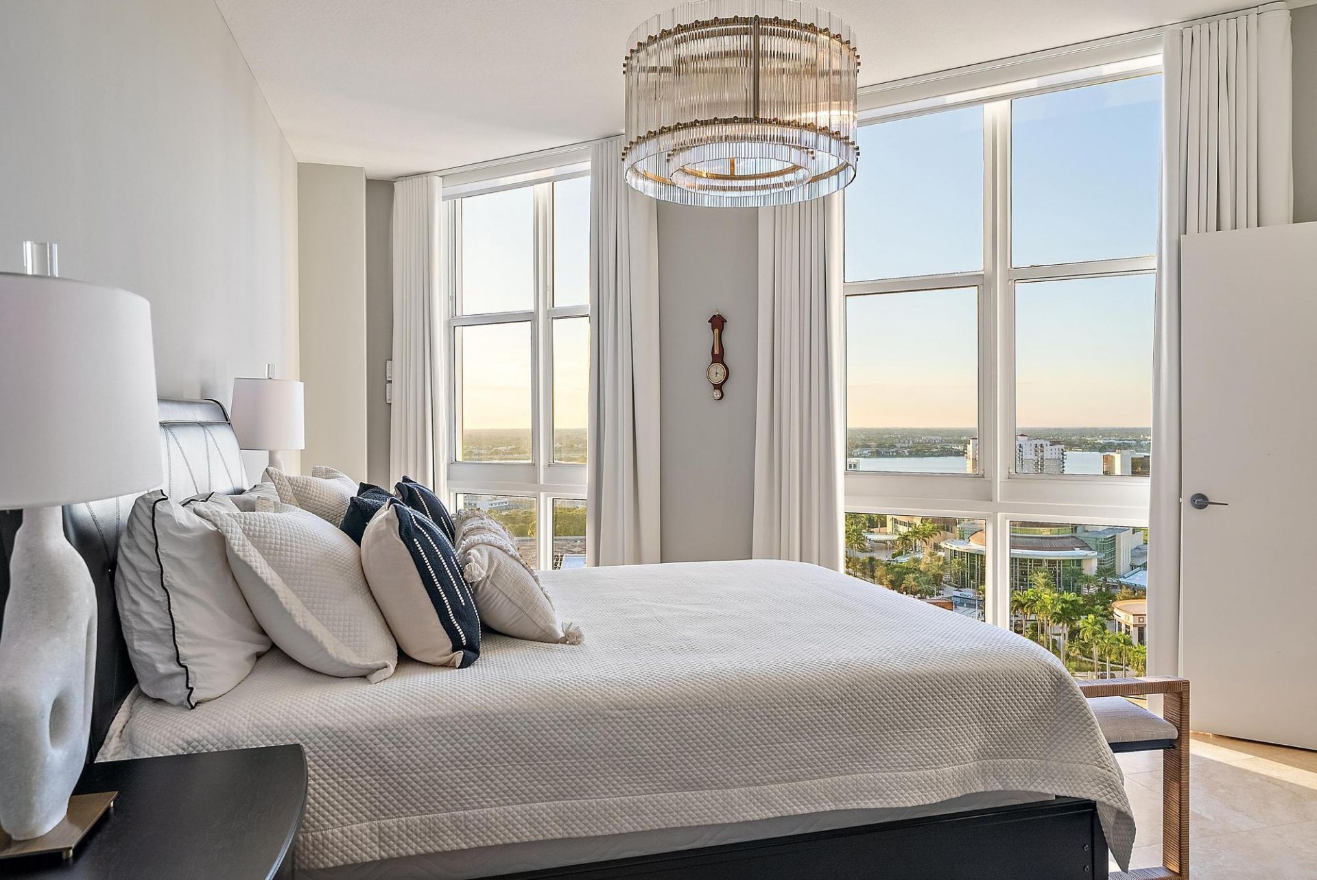 550 Okeechobee Boulevard, Unit Uph-11, West Palm Beach, FL 33401 Photo