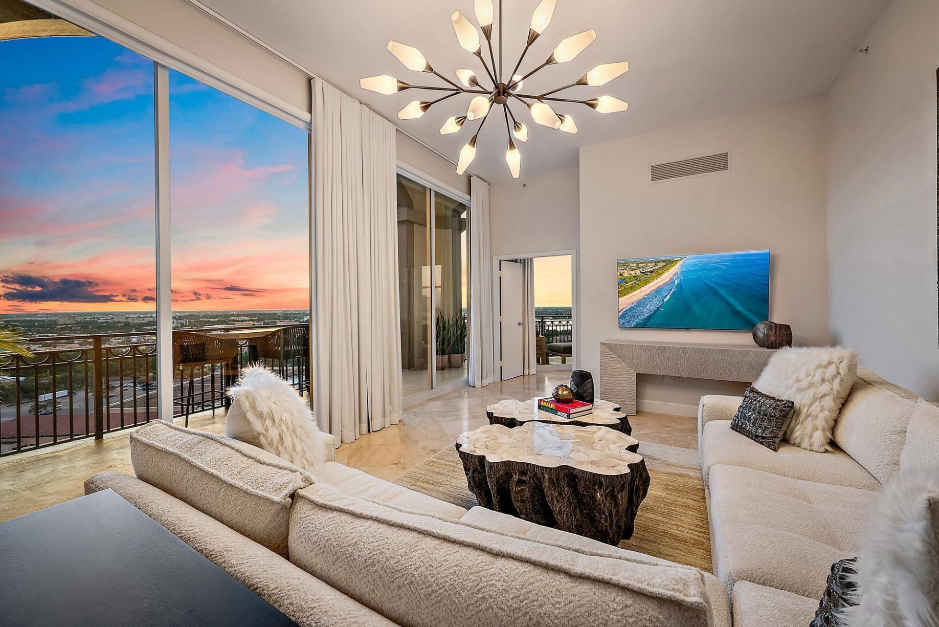 550 Okeechobee Boulevard, Unit Uph-11, West Palm Beach, FL 33401 Photo