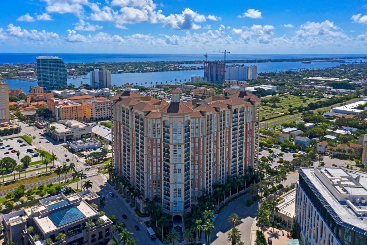 550 Okeechobee Boulevard, Unit Uph-11, West Palm Beach, FL 33401 Photo