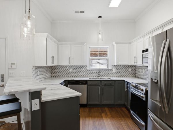 89 W CAROLINA AVE W, Memphis, TN 38103