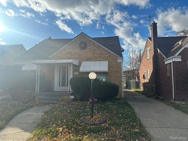 19429 Winthrop Street, Detroit, MI 48235