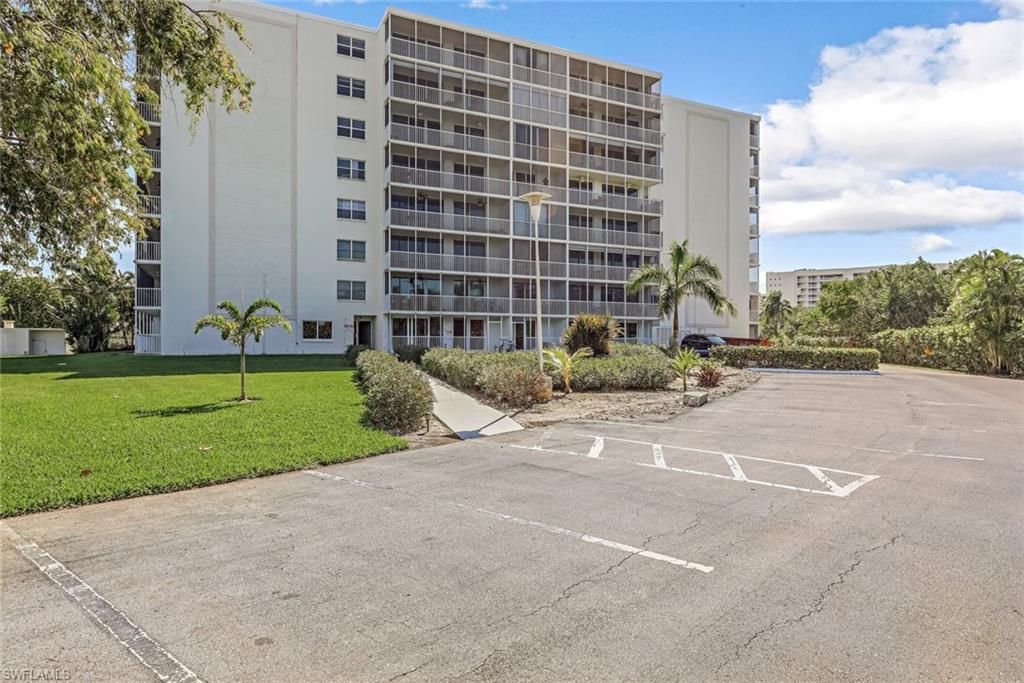 5 Bluebill Ave, Unit 205, Naples, FL 34108 Photo