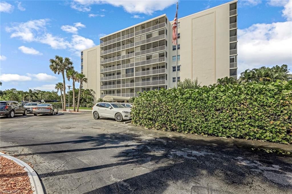 5 Bluebill Ave, Unit 205, Naples, FL 34108 Photo