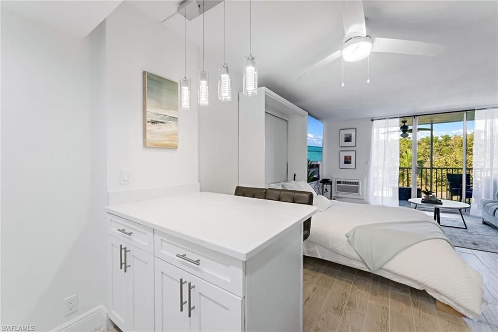 5 Bluebill Ave, Unit 205, Naples, FL 34108 Photo
