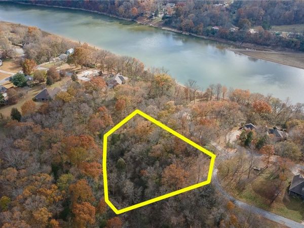 Bluff View Drive , Springdale, AR 72764