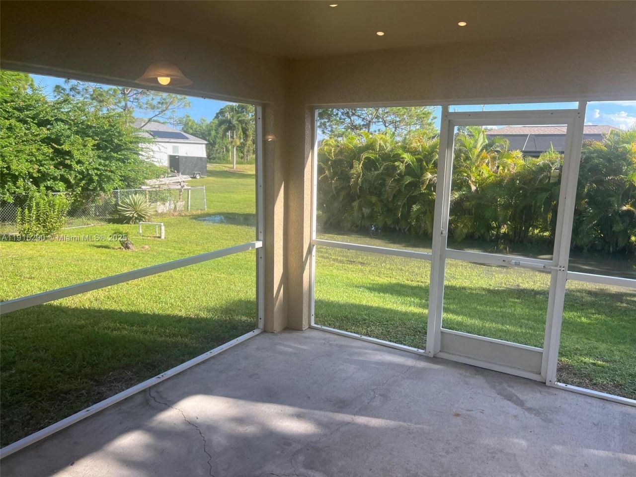 4015 6th St Sw, Lehigh Acres, FL 33976 Photo