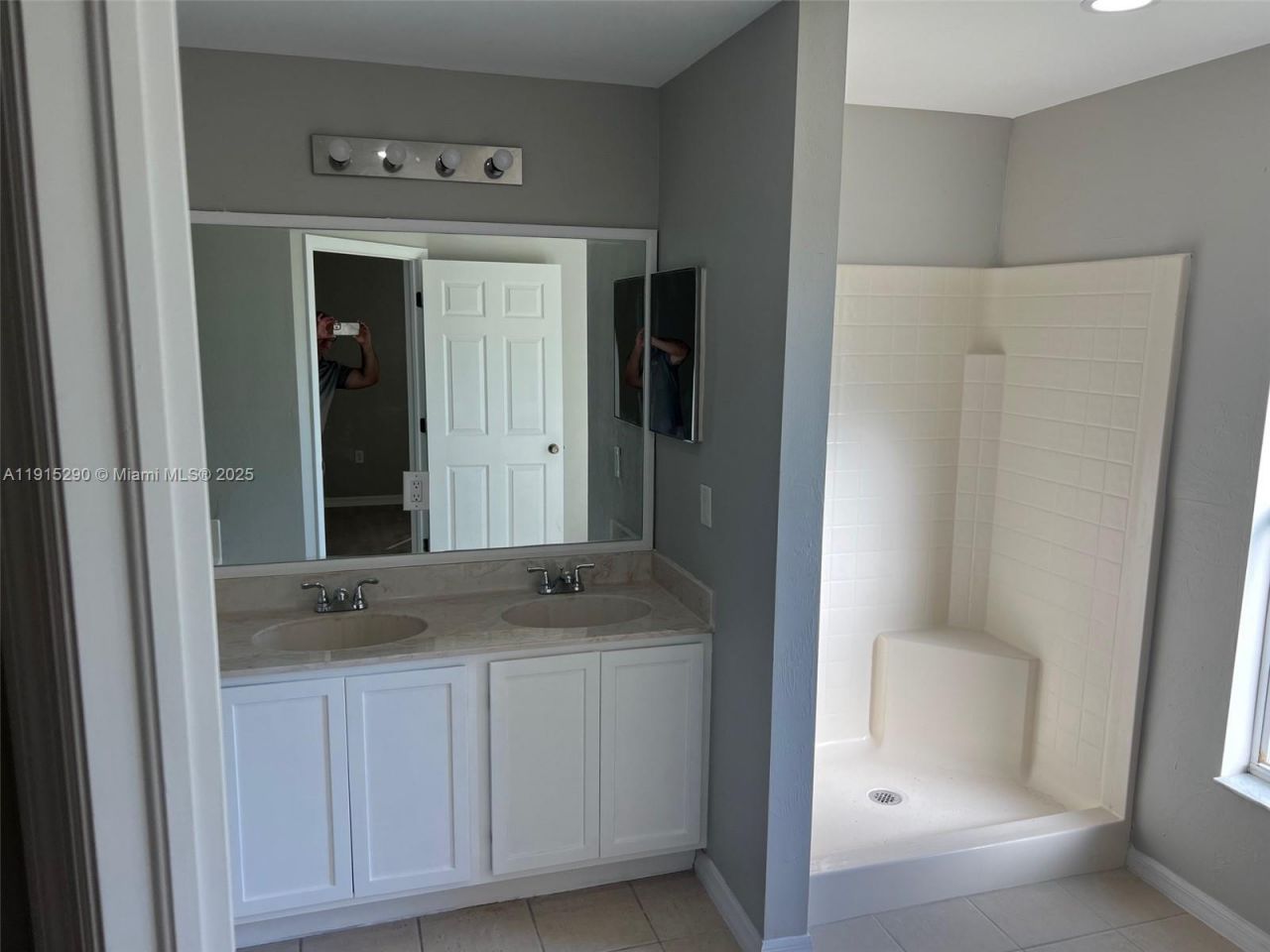 4015 6th St Sw, Lehigh Acres, FL 33976 Photo