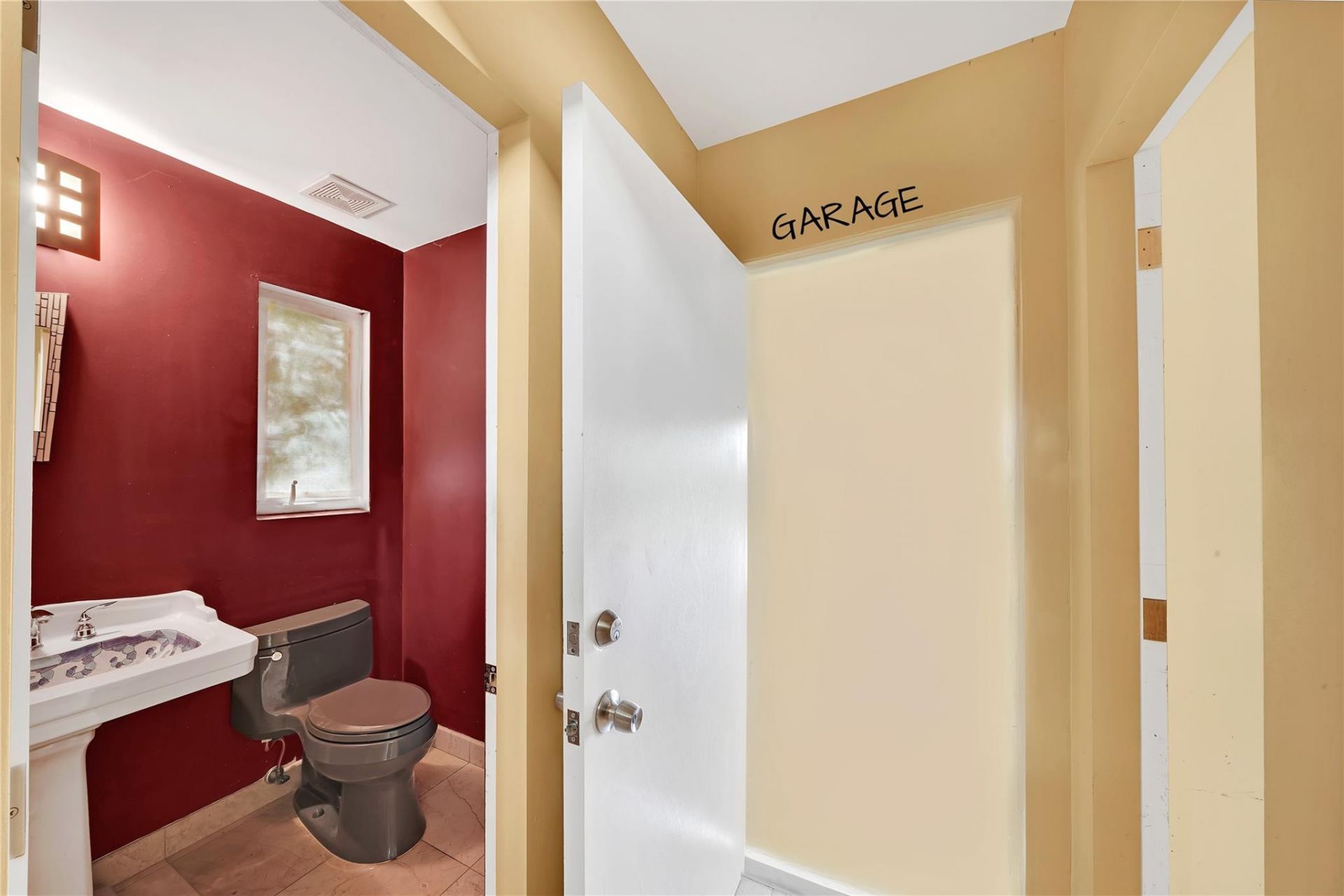 2631 Okeechobee Lane, Fort Lauderdale, FL 33312 Photo