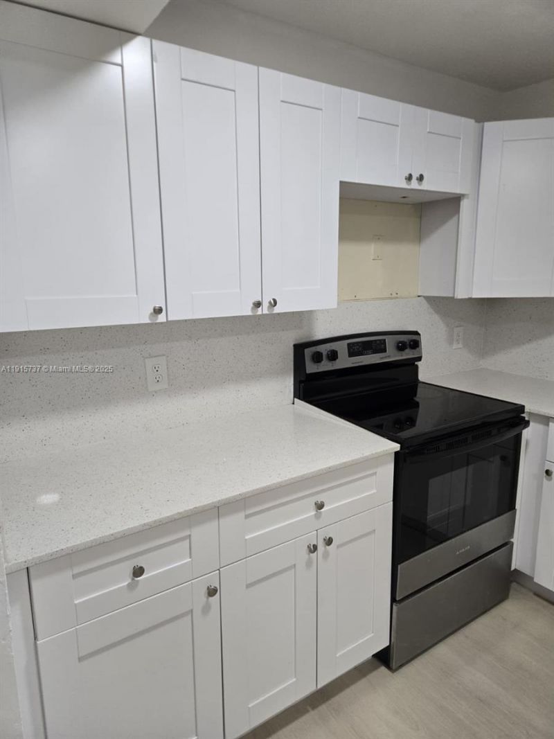 2287 W 53rd Pl, Unit 2287, Hialeah, FL 33016 Photo