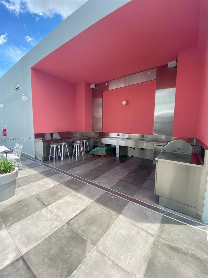 2000 Metropica Way, Unit 2104, Sunrise, FL 33323 Photo