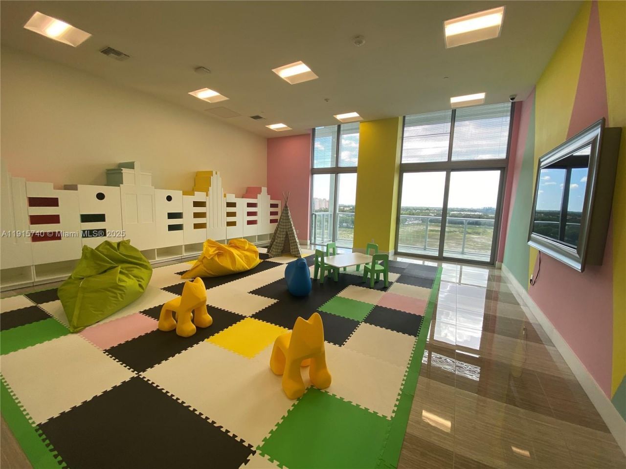 2000 Metropica Way, Unit 2104, Sunrise, FL 33323 Photo