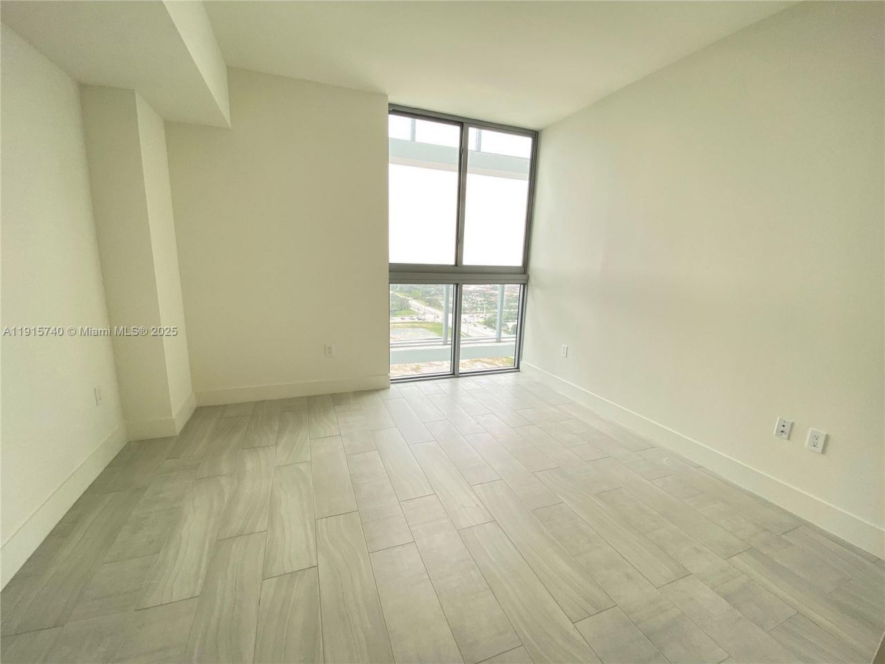 2000 Metropica Way, Unit 2104, Sunrise, FL 33323 Photo